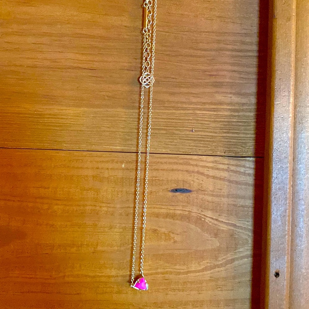 Pink and gold kendra scott necklace